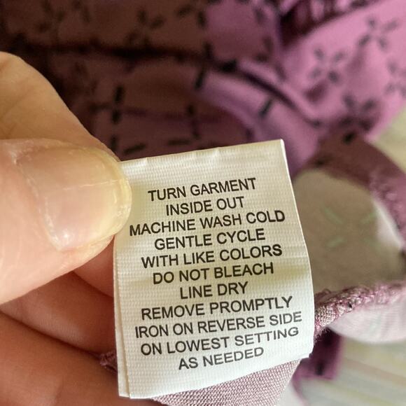 Notations Purple & Black Print Pullover Top, Size MP - Picture 12 of 12